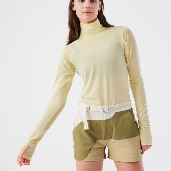 Outdoor Voices Light Yellow FastTrack Mesh Turtleneck Top - Picture 1 of 10